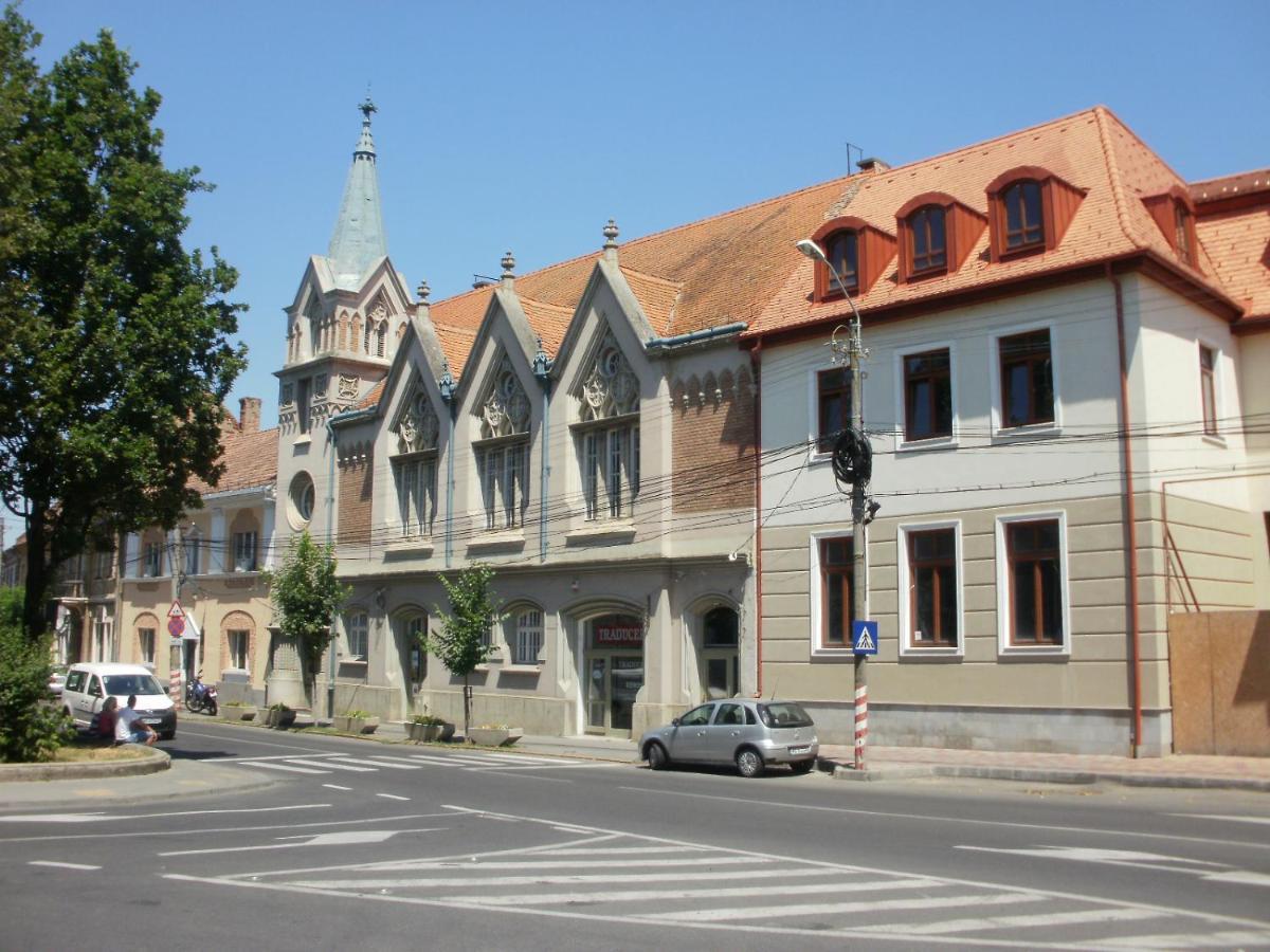 Butterfly Apartment-Hidden Gem In The Heart Of Târgu-Mureş 外观 照片